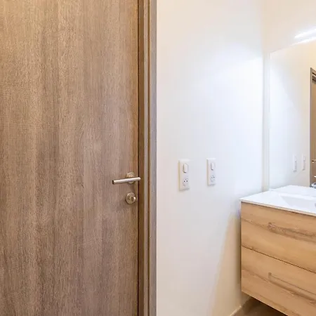 Charming With Balcony And Parking Near The Center Of *
